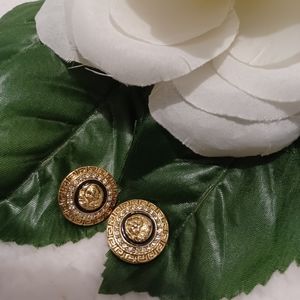 NICE GOLD CLIP ON EARRINGS